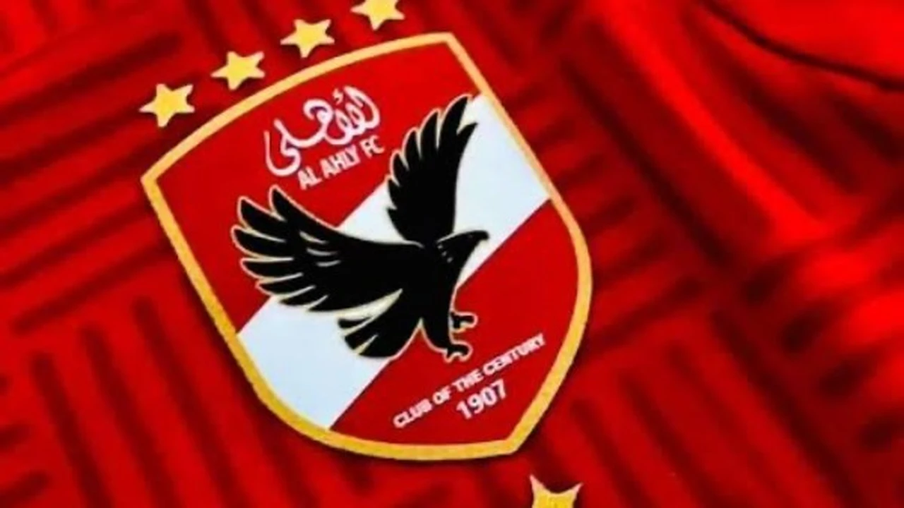 خلاف إداري في الأهلي وتوترات على مستقبل أسامة هلال